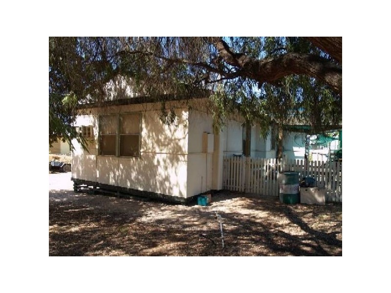 4 Nicol Crescent, Waikerie SA 5330