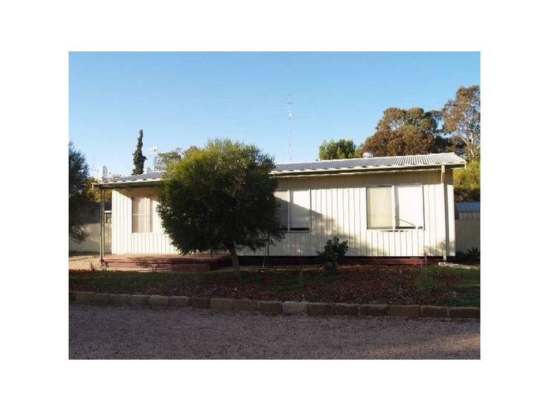 1 Dunning Street, Waikerie SA 5330