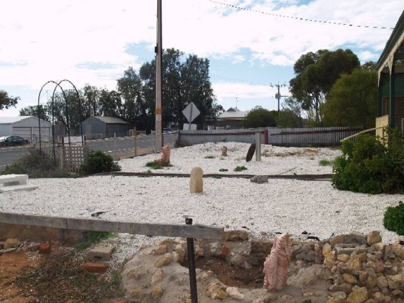 14 Anzac Avenue, Swan Reach SA 5354