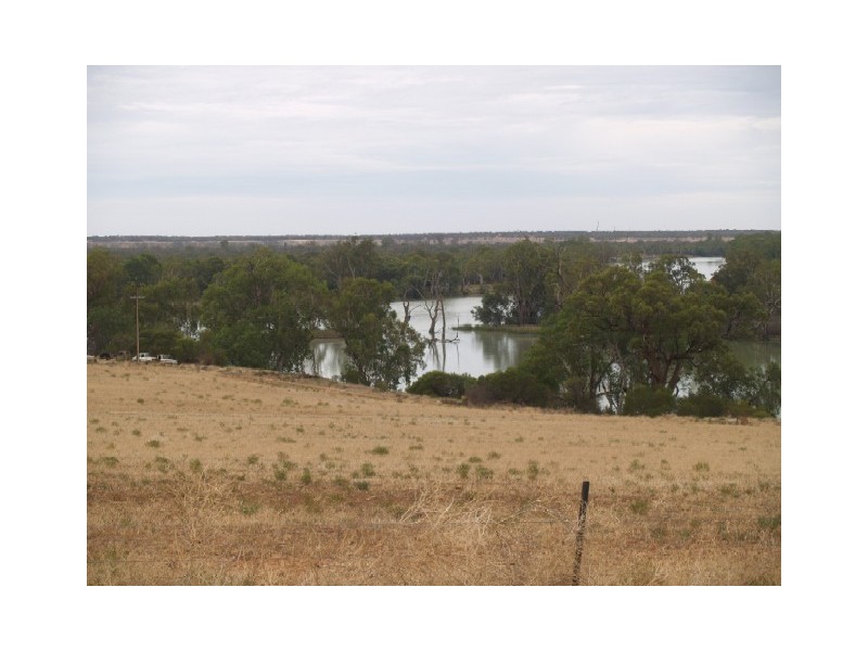 Sect 197 Loxton Road, New Residence, Loxton SA 5333