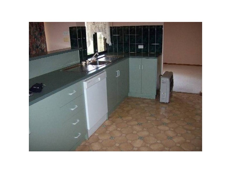 6 Edwards Crescent, Waikerie SA 5330