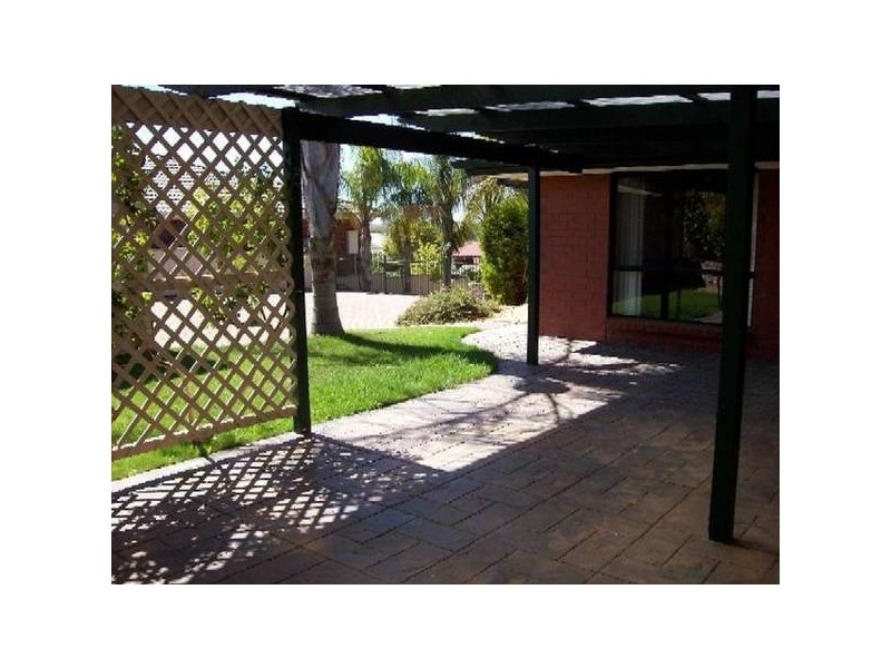 6 Edwards Crescent, Waikerie SA 5330