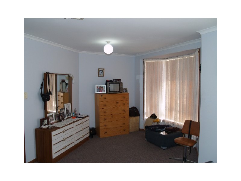 4 Edwards Crescent, Waikerie SA 5330