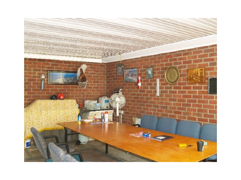 4 Edwards Crescent, Waikerie SA 5330