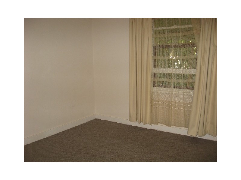 24 Lawrie Terrace, Waikerie SA 5330