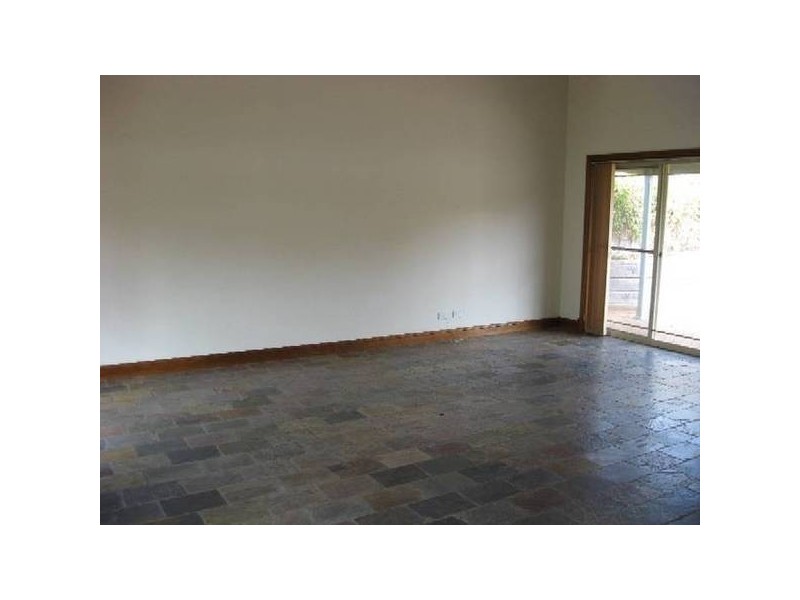 2 Arnold Street, Waikerie SA 5330