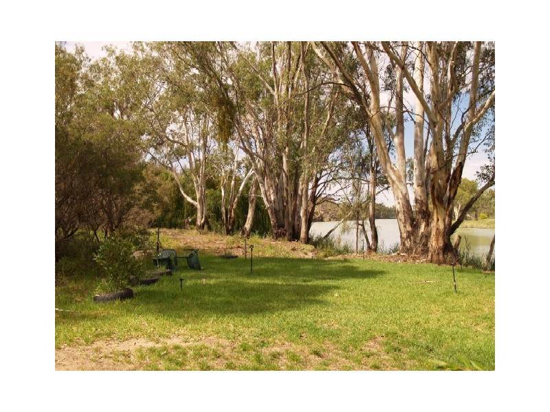 Sect 155 Hundred of Cadell, Morgan SA 5320