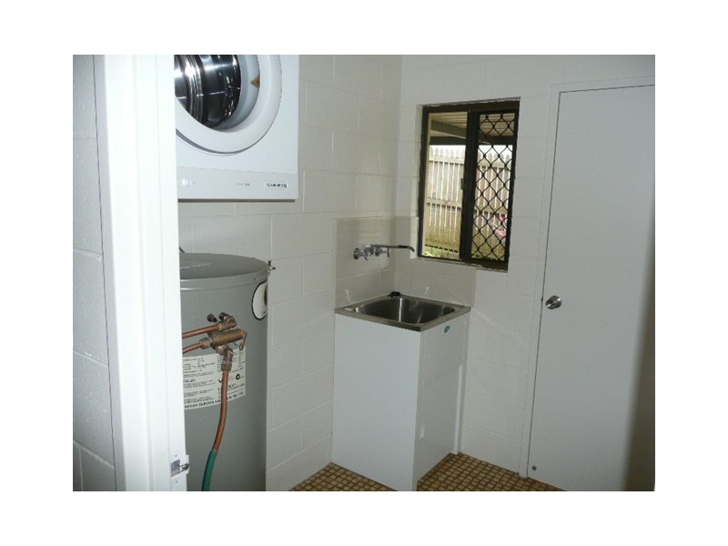 A/7 Mills, Atherton QLD 4883