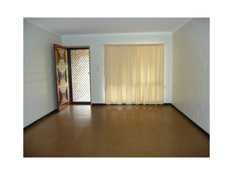1/45 McConnell, Atherton QLD 4883
