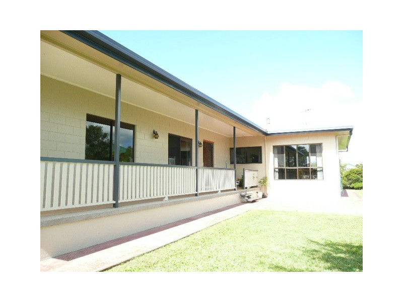 29 Baxter Ave, Atherton QLD 4883
