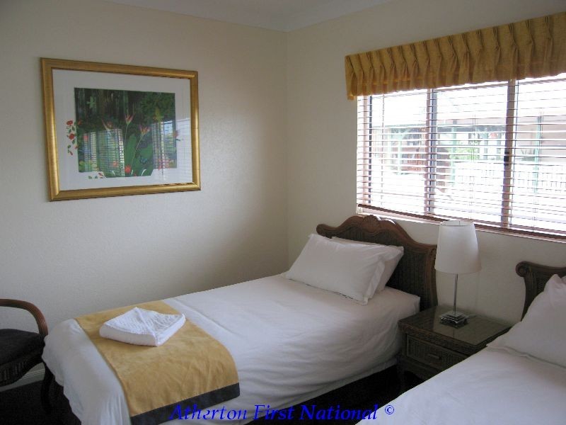 Tinaroo QLD 4872