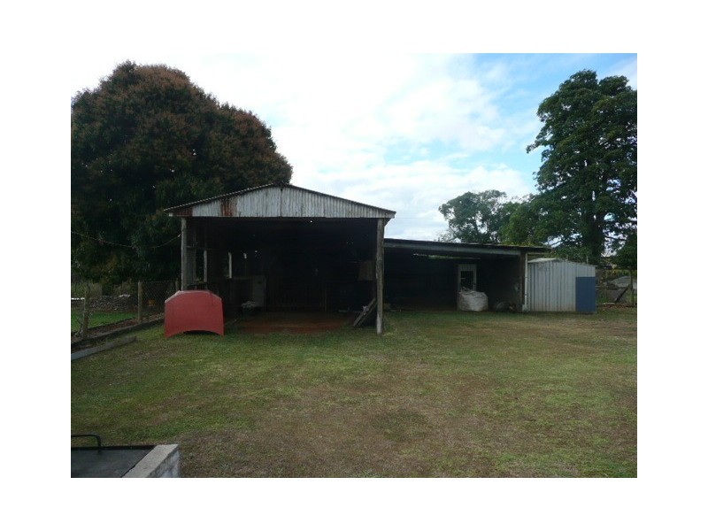 20 Halloran, Tolga QLD 4882