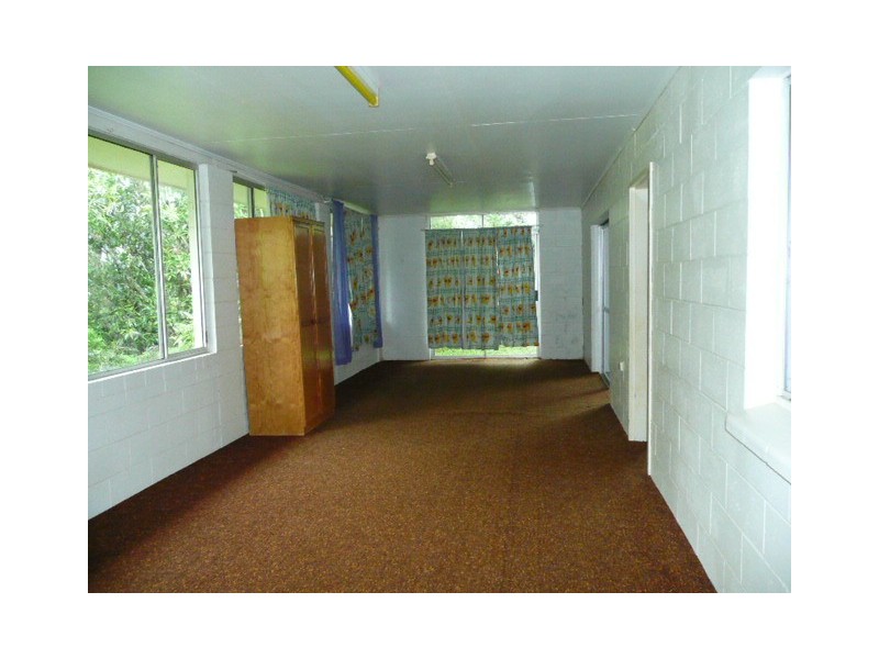 2 Jacaranda Drive, Yungaburra QLD 4884