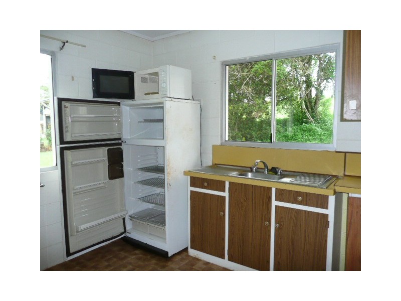 2 Jacaranda Drive, Yungaburra QLD 4884