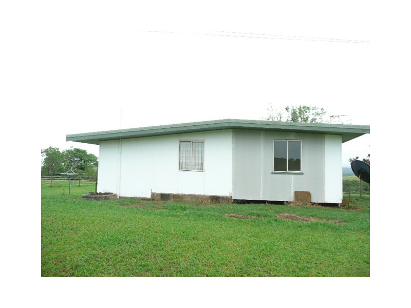 196 Powely, Yungaburra QLD 4884
