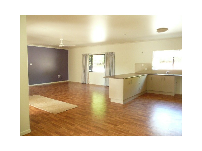 14 Abbott, Atherton QLD 4883