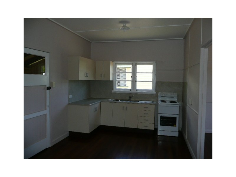 16 Herberton Rd, Atherton QLD 4883
