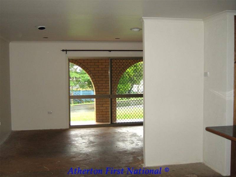17 Rose Street, Atherton QLD 4883