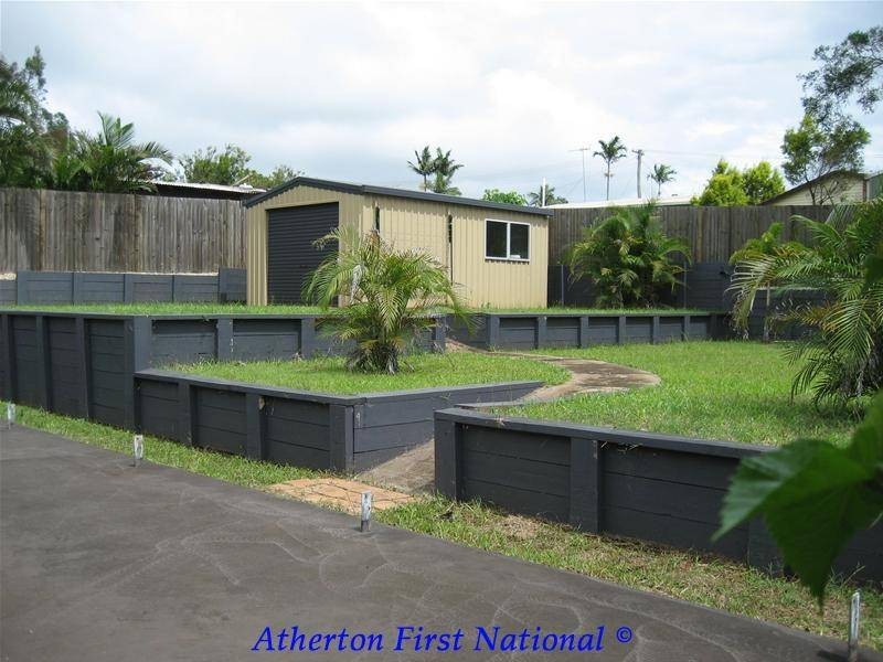 17 Rose Street, Atherton QLD 4883
