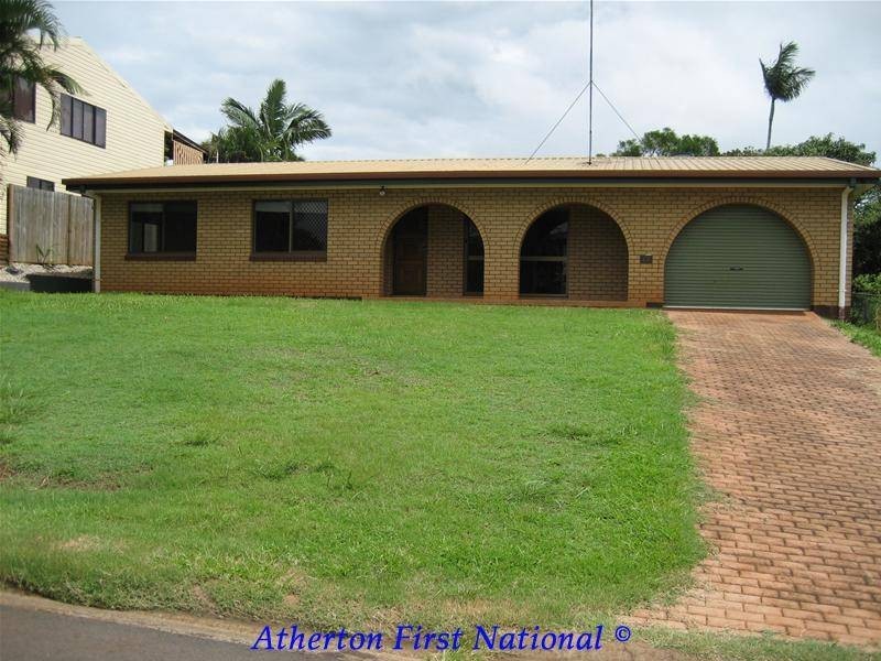 17 Rose Street, Atherton QLD 4883