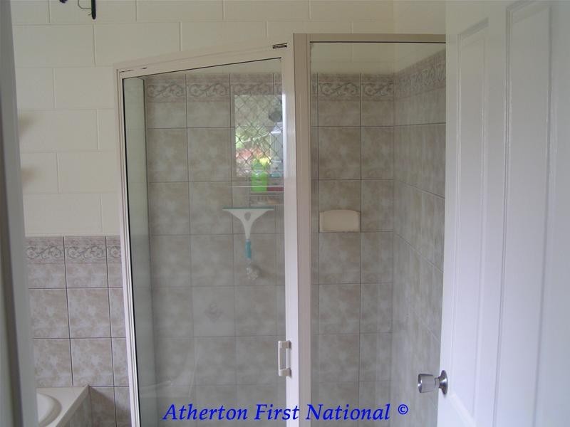 2 Lake Barrine Road, Malanda QLD 4885