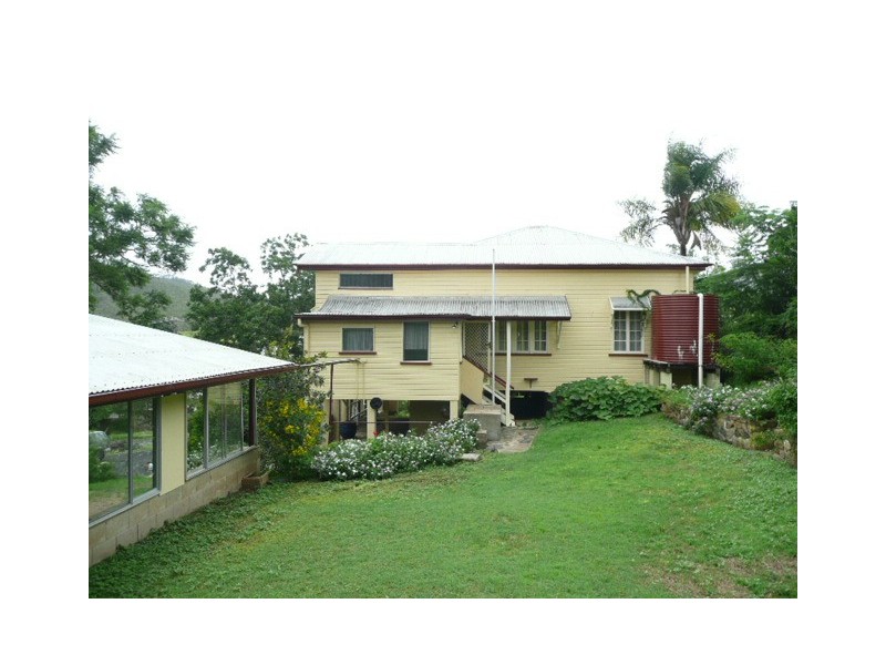 6 John, Herberton QLD 4887