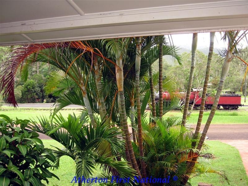 76 Weaver Street, Atherton QLD 4883