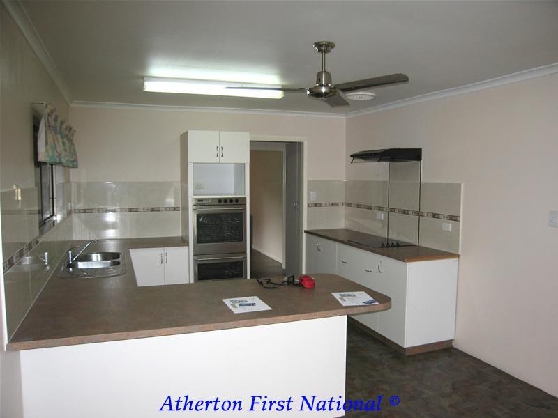 11 Cumbrian Avenue, Atherton QLD 4883