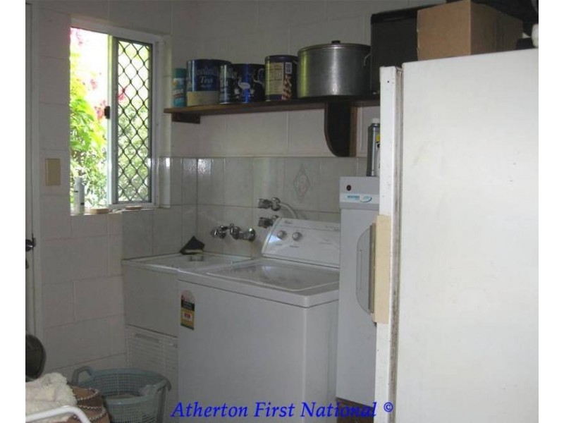 9 Edward Street, Tolga QLD 4882