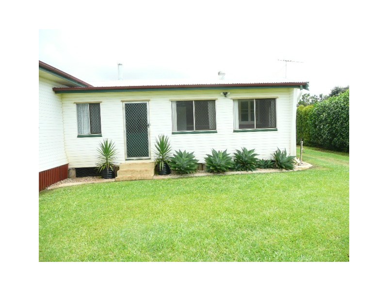 18 Irvine St, Kairi QLD 4872