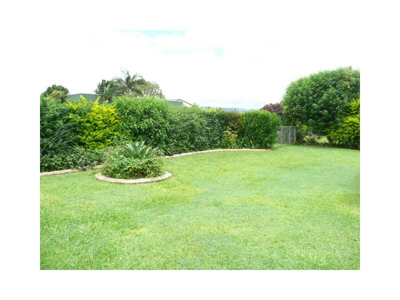 18 Irvine St, Kairi QLD 4872