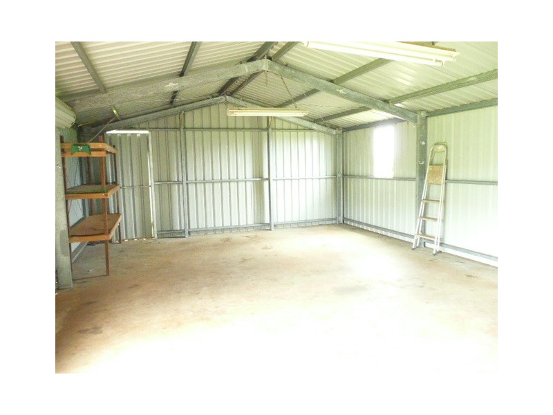 18 Irvine St, Kairi QLD 4872