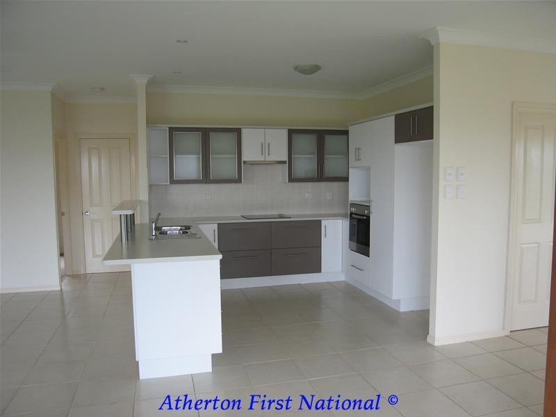 37 Neal Street, Atherton QLD 4883