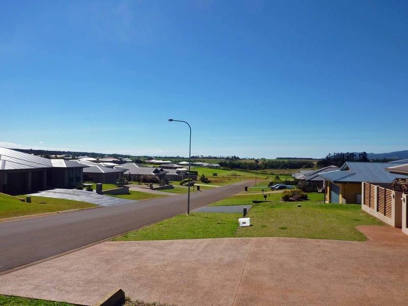 21 Neal, Atherton QLD 4883