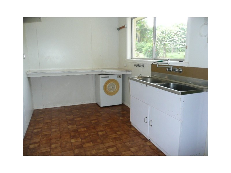 27 Logan, Atherton QLD 4883