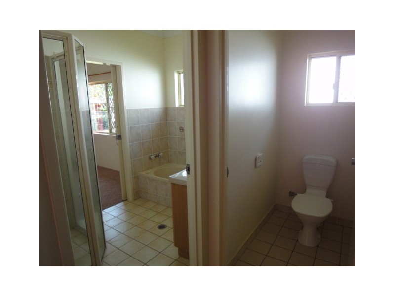 10 Alma, Atherton QLD 4883