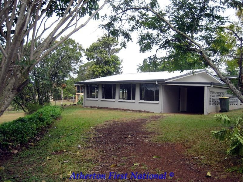 2 Jacaranda Drive, Yungaburra QLD 4884