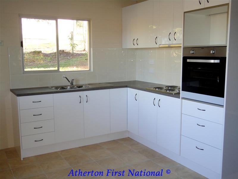 2 Jacaranda Drive, Yungaburra QLD 4884