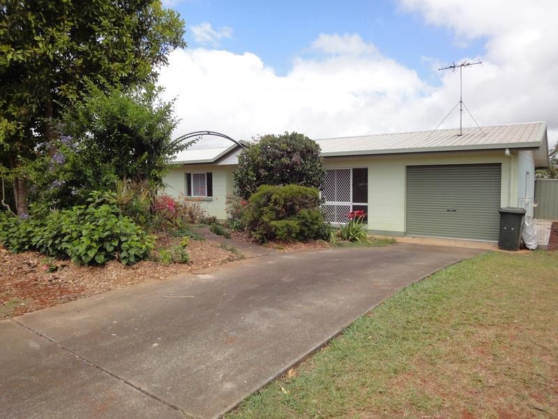 12 Tumbare Street, Atherton QLD 4883