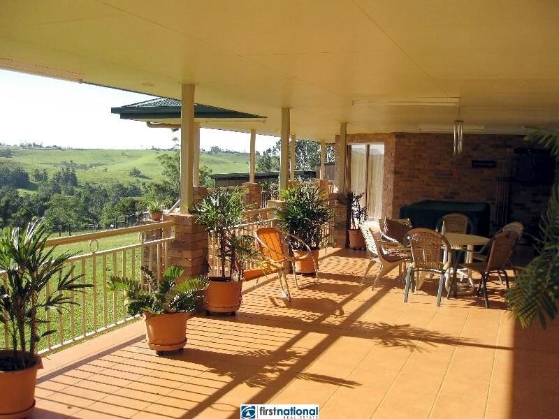 127 Hogan Road, Malanda QLD 4885