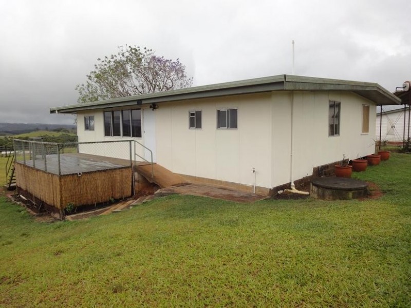 196 Powley Road, Lake Eacham QLD 4884