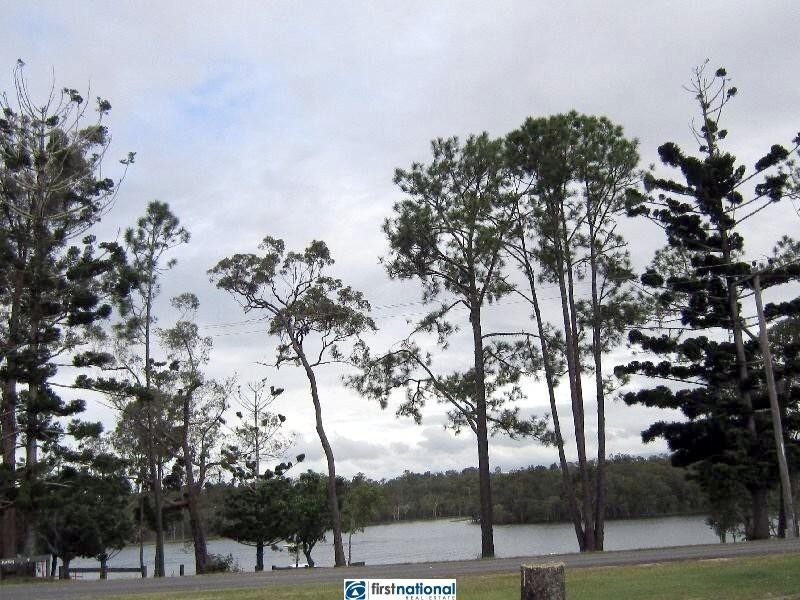 7 Bettong Parade, Tinaroo QLD 4872