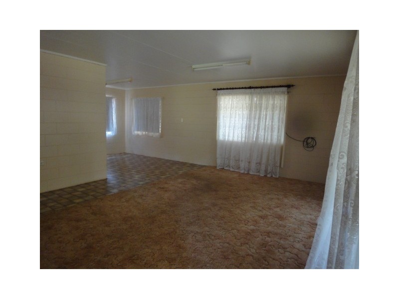 49 McConnell St, Atherton QLD 4883