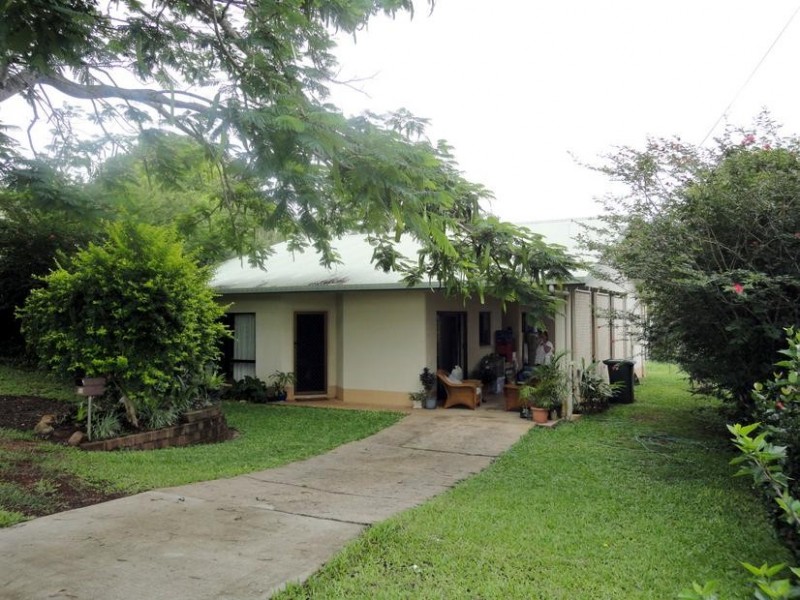 13 Fifth Avenue, Atherton QLD 4883