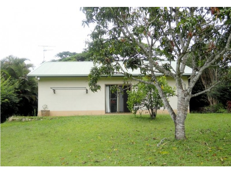 13 Fifth Avenue, Atherton QLD 4883
