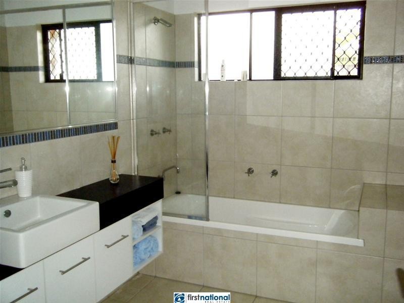 Bentley Park QLD 4869