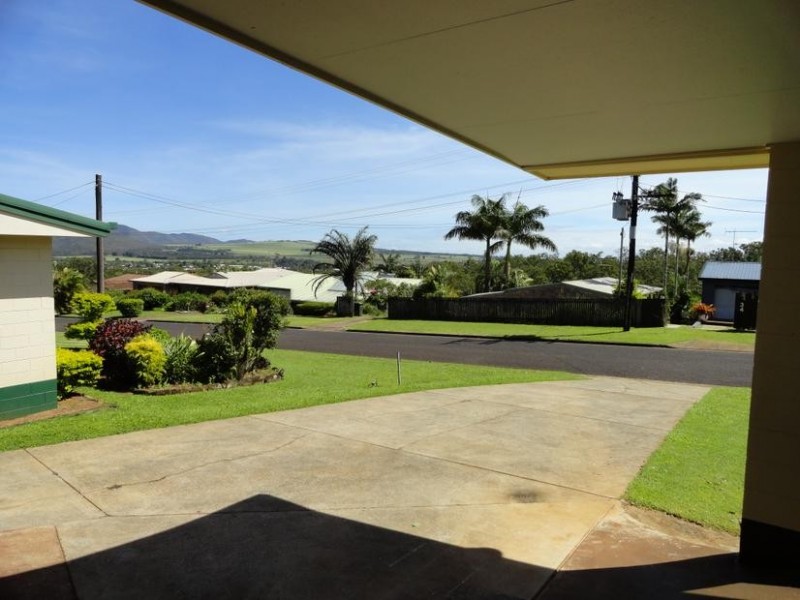 33 Cumbrian Avenue, Atherton QLD 4883