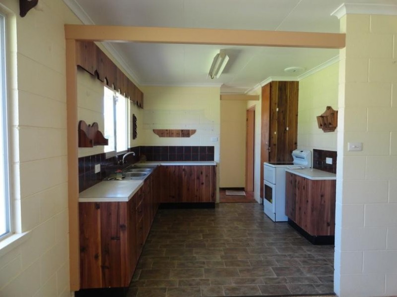 33 Cumbrian Avenue, Atherton QLD 4883