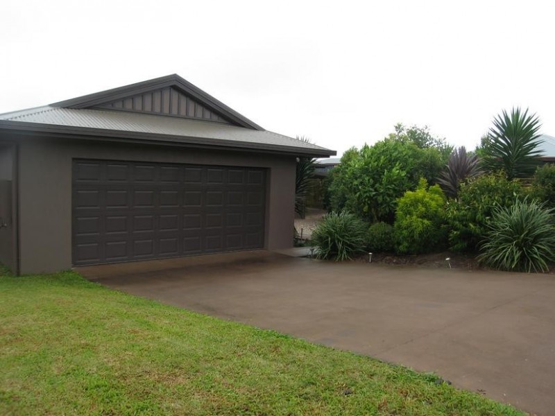 13 Carnation Street, Atherton QLD 4883