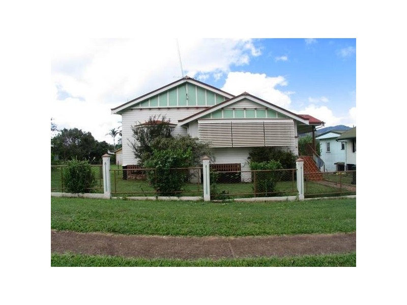 25 Robert STREET, Atherton QLD 4883